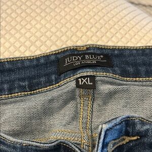 Judy Blue Classic Blue Jeans with Contrast Stitching